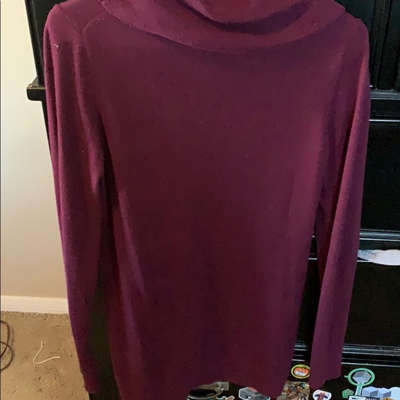 Turtle neck sweater - Picture 4 of 4